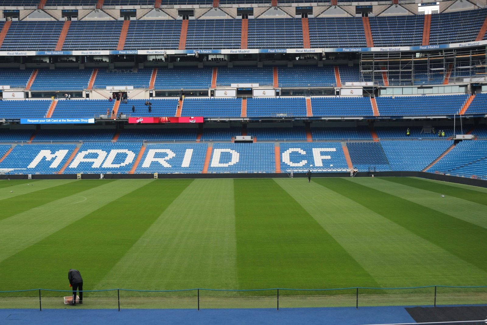 Valencia CF: Historia, Logros y Futuro del Club